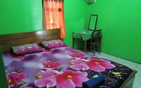 Losmen Kinasih Puncak&gazebo Pandang Hotel