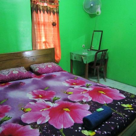 Losmen Kinasih Puncak&Gazebo Pandang Bantul Bagian luar foto