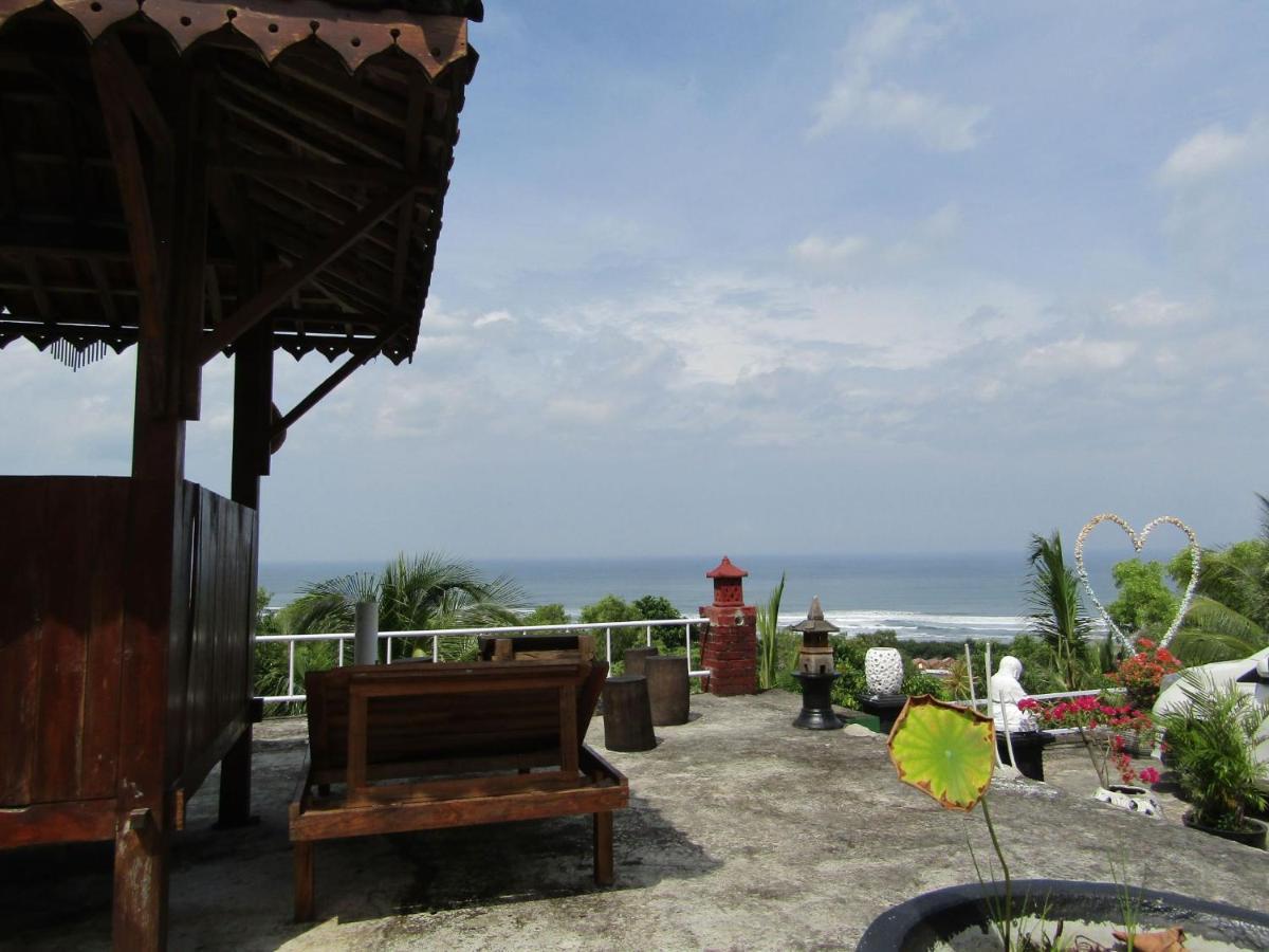 Losmen Kinasih Puncak&Gazebo Pandang Bantul Bagian luar foto